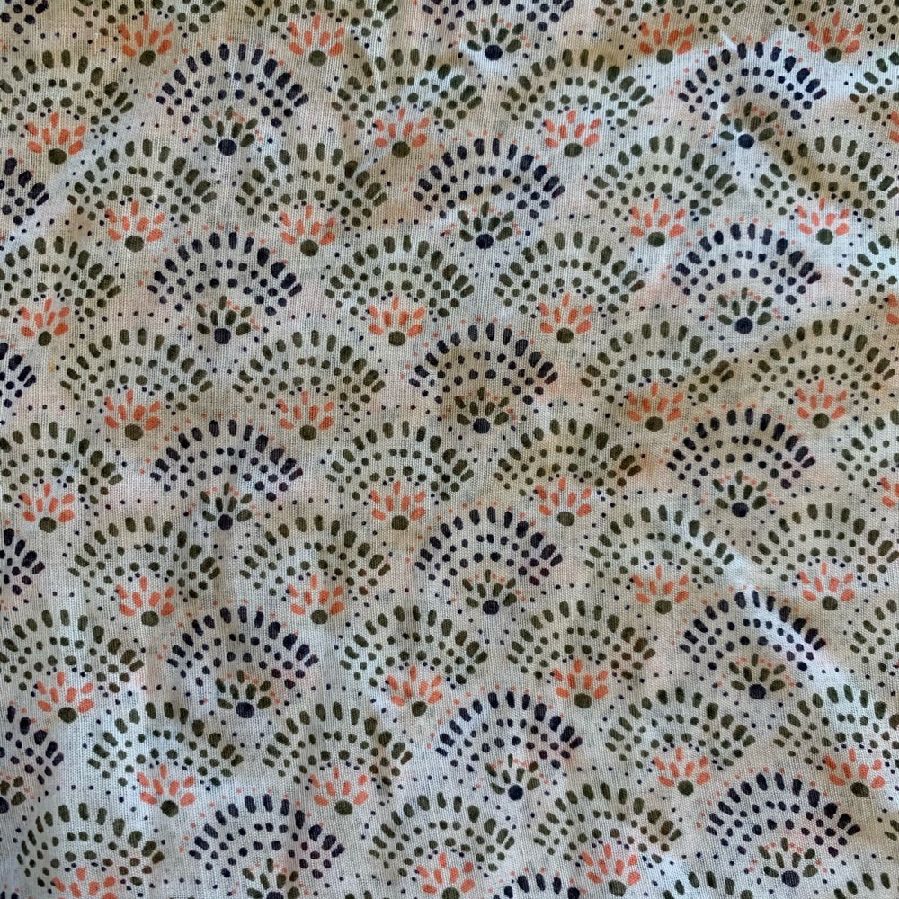 Infinite Scarf With Cute Abstract Shell Pattern - Picture 10 of 10